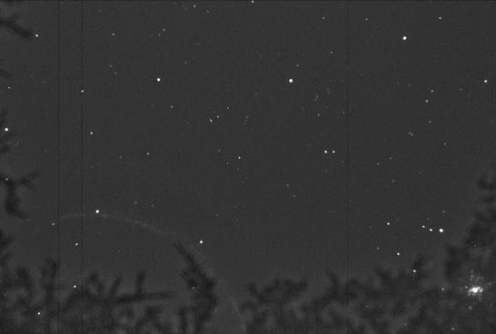 Sky image of variable star LL-LYR (LL LYRAE) on the night of JD2452833.