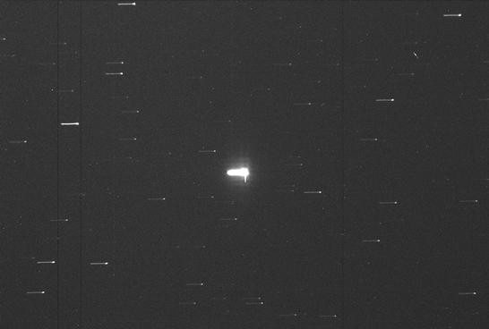 Sky image of variable star R-LYR (R LYRAE) on the night of JD2453304.